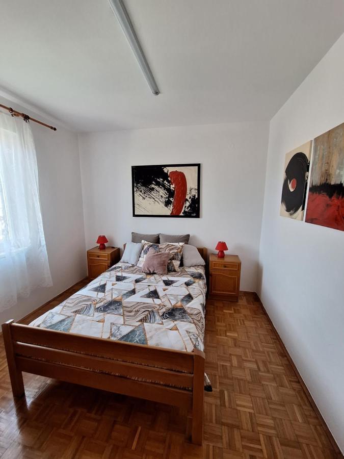 Two Bedroom Apartment Alma ซาดาร์ ภายนอก รูปภาพ